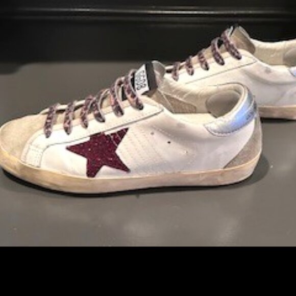 Golden Goose Super Star Low Top Sneaker - Picture 2 of 7